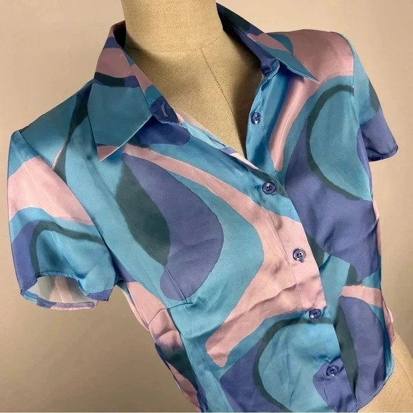 ♥️ ASOS  DESIGN capped sleeve shirt in lilac and blue marble 4 - Picture 4 of 8